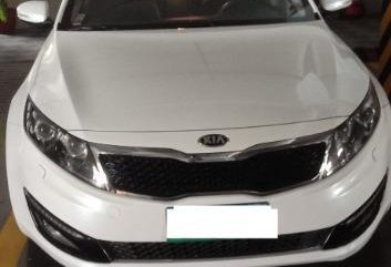 Pearl White Kia Optima 2014 for sale in Manila