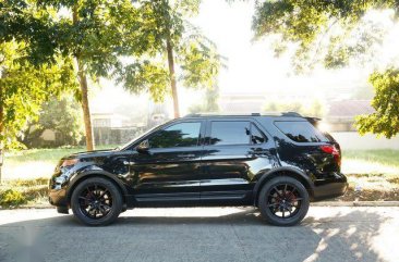 Black Ford Explorer 2014 for sale in Angeles