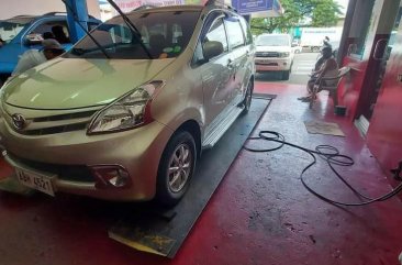 Silver Toyota Avanza 2015 for sale in Marikina 