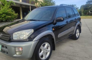 Selling Black Toyota RAV4 2002 in Cavite