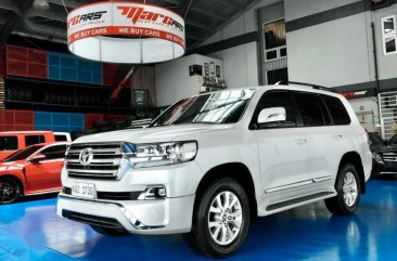 Pearl White Toyota Land Cruiser 2019 for sale in Quezon 