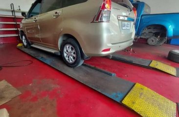 Silver Toyota Avanza 2015 for sale in Marikina 