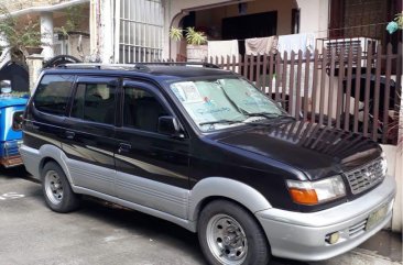 Selling Black Toyota Revo 2000 in Manila