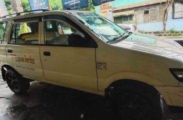 Selling White Isuzu Crosswind 2016 in Manila