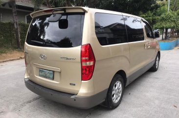 Selling Golden Hyundai Starex 2009 in Quezon