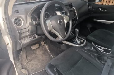 Pearl White Nissan Navara 2020 for sale in Quezon 