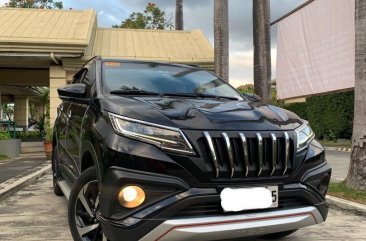 Black Toyota Rush 2018 for sale in Pateros
