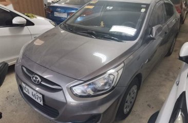Selling Silver Hyundai Accent 2013 in Quezon