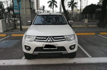 Pearl White Mitsubishi Montero 2014 for sale in Manila