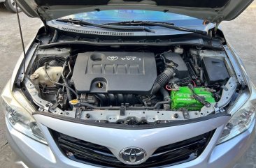 Selling Silver Toyota Corolla Altis 2013 in Quezon