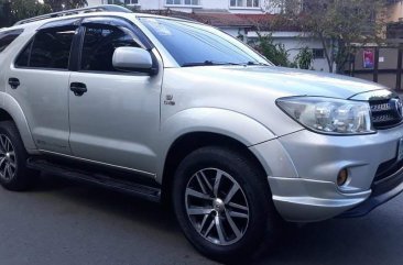 Selling Silver Toyota Fortuner 2009 in Quezon