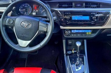 Selling Red Toyota Corolla Altis 2016 in Quezon