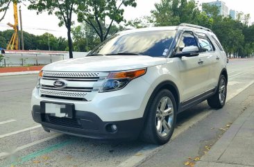 White Ford Explorer 2014 for sale in Quezon