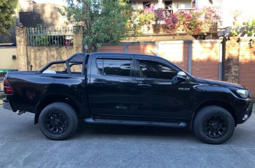 Black Toyota Hilux 2016 for sale in Talisay