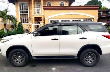 Selling Pearl White Toyota Fortuner 2018 in Quezon