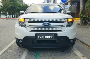 White Ford Explorer 2014 for sale in Quezon