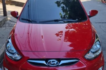 Red Hyundai Accent 2013 for sale in Valenzuela