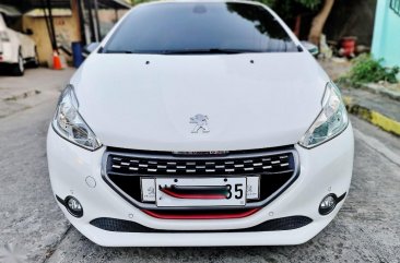 Selling Pearl White Peugeot 208 2015 in Bacoor
