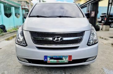 Selling Silver Hyundai Grand Starex 2010 in Bacoor