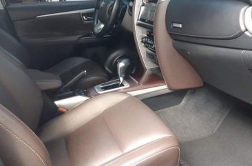 Selling Silver Toyota Fortuner 2016 in Cainta