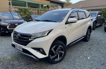 Selling Pearwhite Toyota Rush 2019 in Quezon City