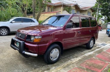 Selling Red Toyota Revo 2000 in Quezon 