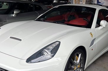 Pearl White Ferrari California 2013 for sale in Pasig