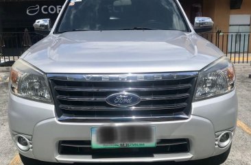 Selling Silver Ford Everest 2011 in Antipolo