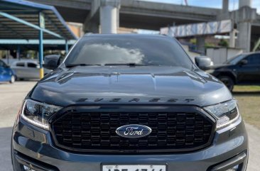 Selling Silver Ford Everest 2015 in Pasay
