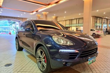 Selling Blue Porsche Cayenne 2012 in Makati