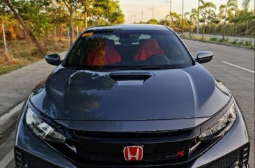 Grey Honda Civic 2018 for sale in Quezon City
