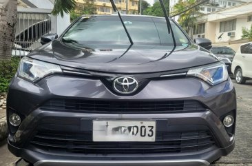 Grey Toyota Rav4 2017 for sale in Automatic