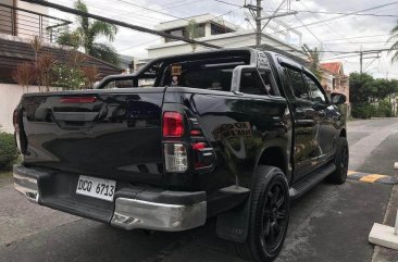 Black Toyota Hilux 2016 for sale in Angeles 