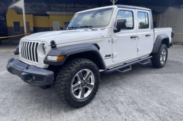 Selling White Jeep Wrangler 2021 in Pasig