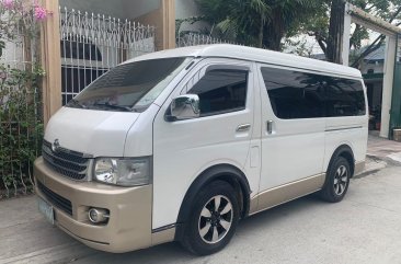 White Toyota Hiace Super Grandia 2011 for sale in Automatic