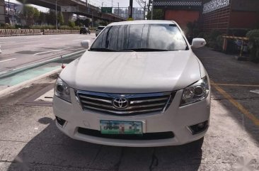 Selling Pearl White Toyota Camry 2010 in Quezon City