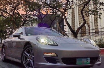 Silver Porsche Panamera 2011 for sale in Automatic