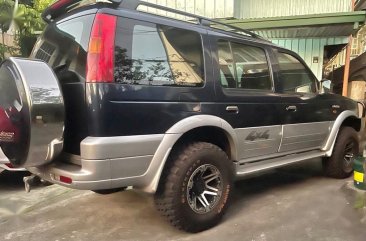 Selling Blue Ford Everest 2004 in Pasig