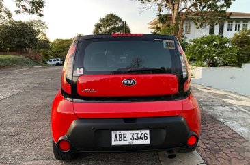 Red Kia Soul 2015 for sale in Automatic