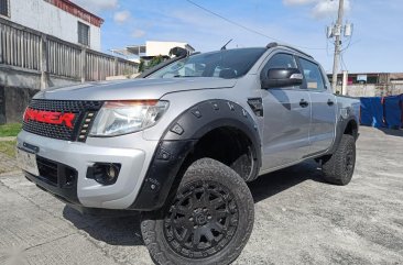 Selling Silver Ford Ranger 2014 in Pasig
