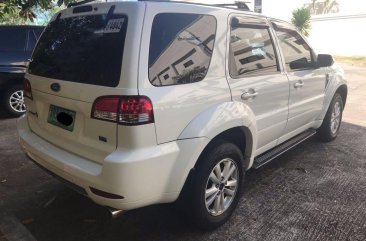 Sell Pearl White 2012 Ford Escape in Muntinlupa