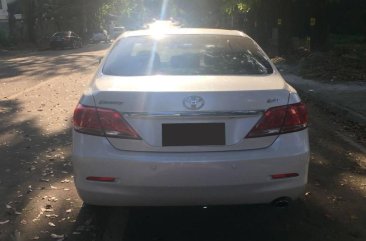 Selling Pearl White Toyota Camry 2010 in Quezon City