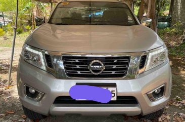Silver Nissan Navara 2018 for sale in Automatic