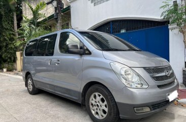 Selling Silver Hyundai Grand Starex 2013 in Manila