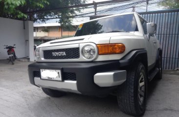 Pearl White Toyota Fj Cruiser 2016 for sale in San Mateo