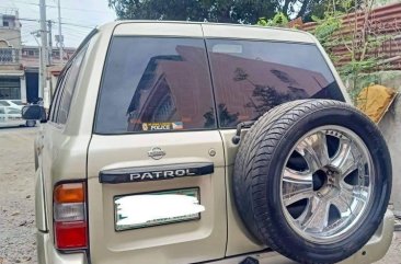 Selling Pearl White Nissan Patrol 2000 in Parañaque