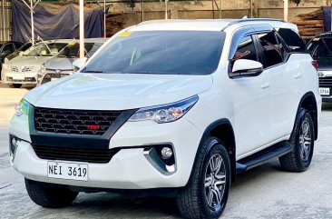 Selling White Toyota Fortuner 2019 in Parañaque