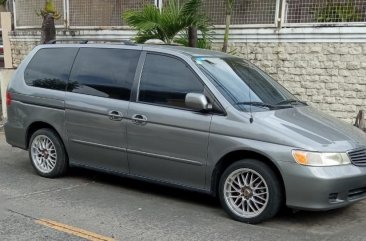 Silver Honda Odyssey 2000 for sale in Las Piñas