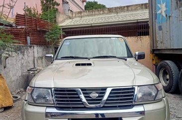 Selling Pearl White Nissan Patrol 2000 in Parañaque