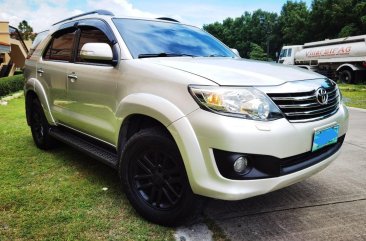 White Toyota Fortuner 2012 for sale in Automatic